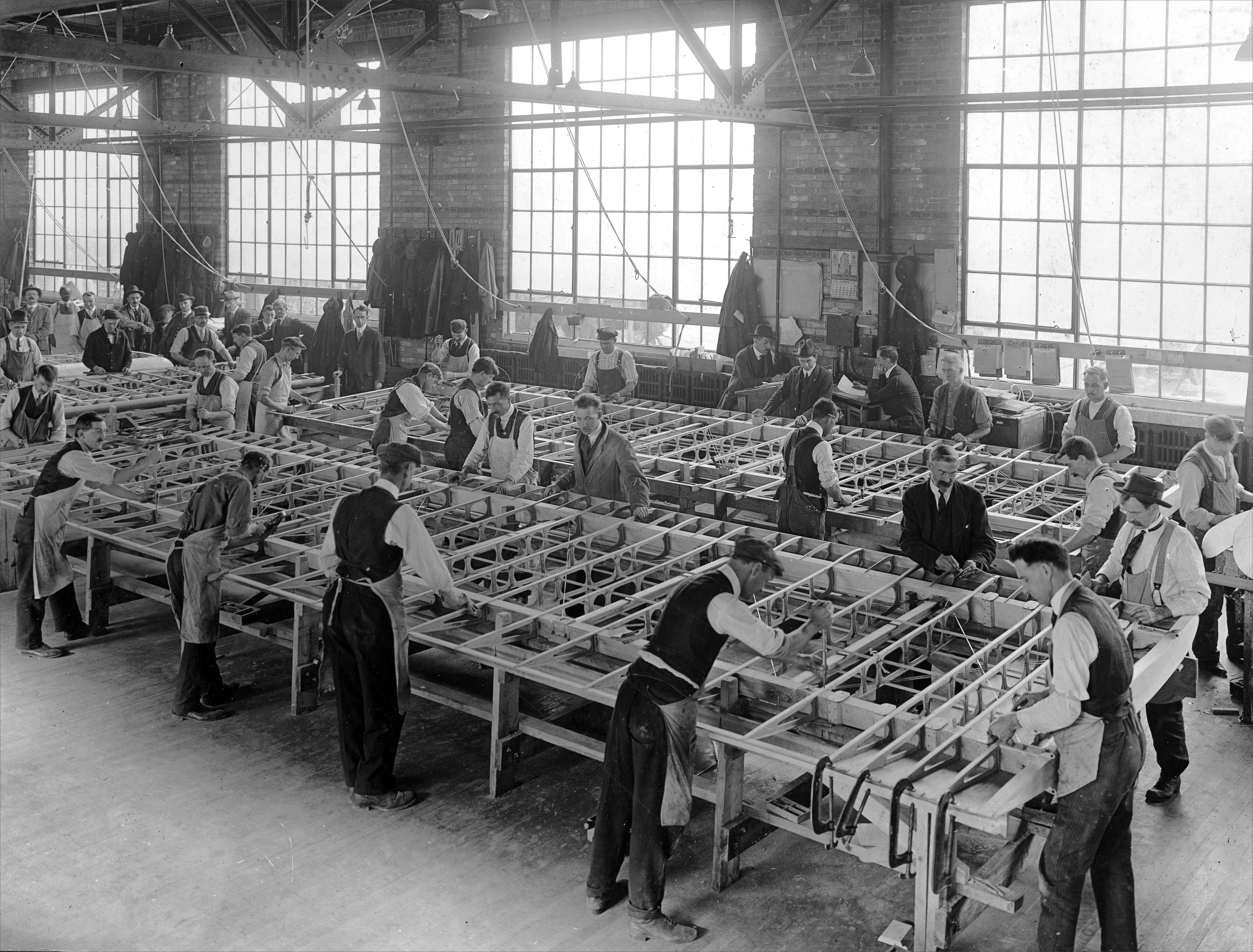 Constructing wing panels for the F-5L, late 1918.