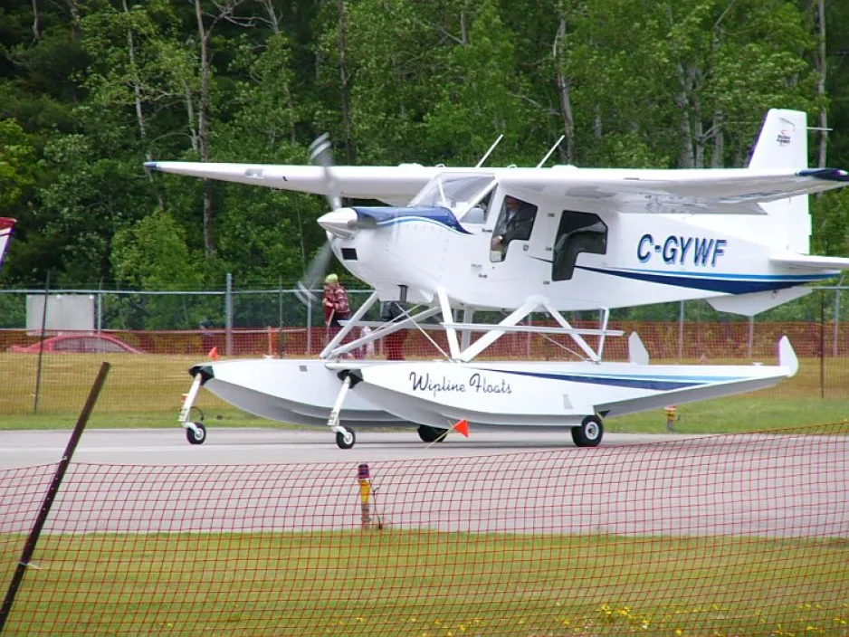 Un Found Aircraft Canada / Found Aircraft FBA-2 Bush Hawk typique, Lachute, Québec, octobre 2007. Wikipédia.