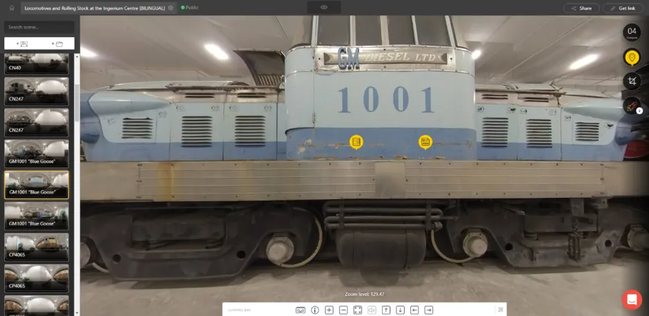 A screenshot of a webpage displaying a large image of a blue locomotive. On the sides of the webpage, images are listed and multiple setting buttons are displayed.