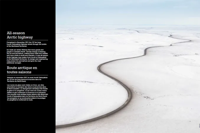 Photo d’une route qui serpente un paysage glacé. À gauche de l’image se trouve un grand rectangle noir avec du texte et le titre « Route arctique en toutes saisons ».