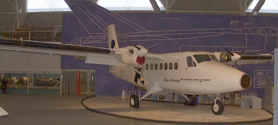  Le prototype du de Havilland Canada DHC-6 Twin Otter en montre au Musée de l’aviation du Canada, Ottawa, vers 2001. MAEC.