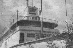 Une bête de somme abandonnée et échouée face à un avenir incertain, le bateau fluvial à roue arrière canadien SS Klondike, Whitehorse, Territoire du Yukon. Anon., « Yukon River Boats. » The Calgary Herald, 5 mai 1958, 1.