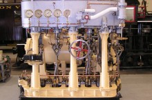 Machine à Vapeur à Triple Expansion de Canadian Vickers Ltd.